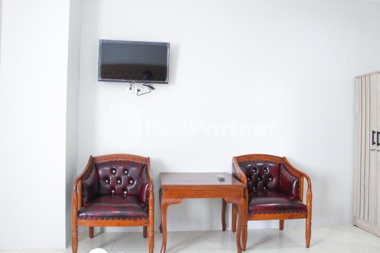 Brahma Hotel Mitra Reddoorz Jakarta Kültér fotó